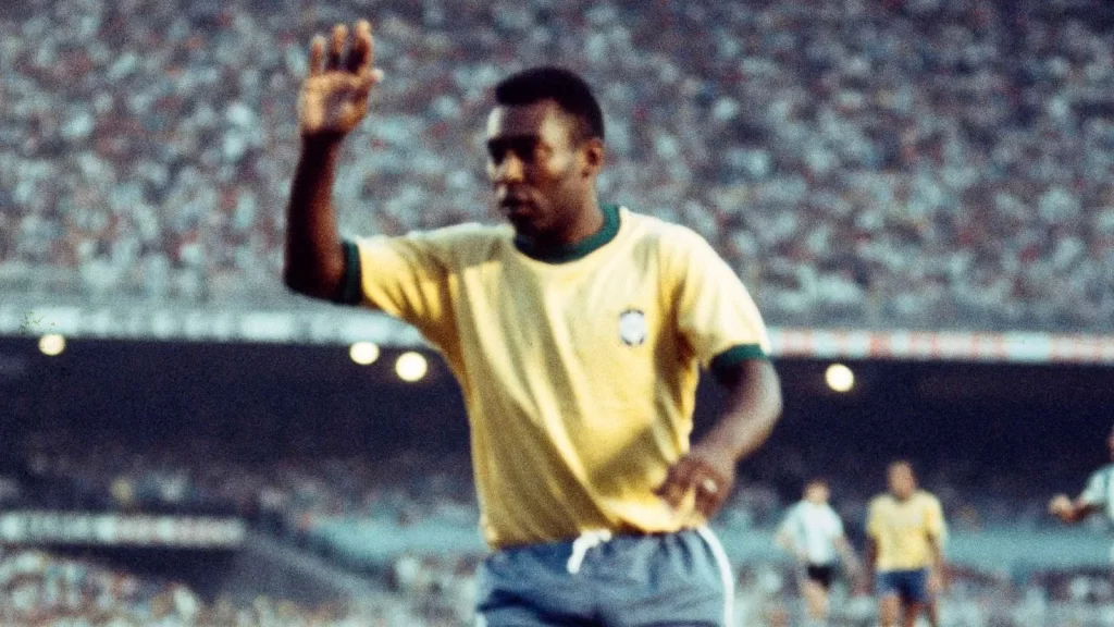 The rise of Pelé into a legend in football