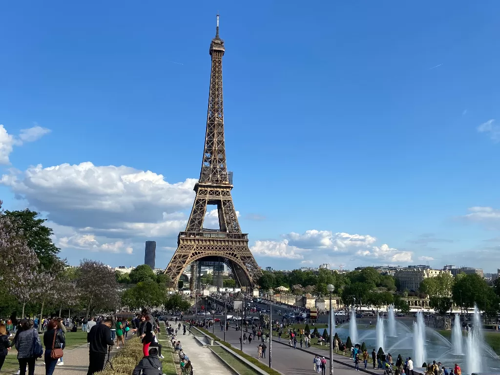 menara eiffel