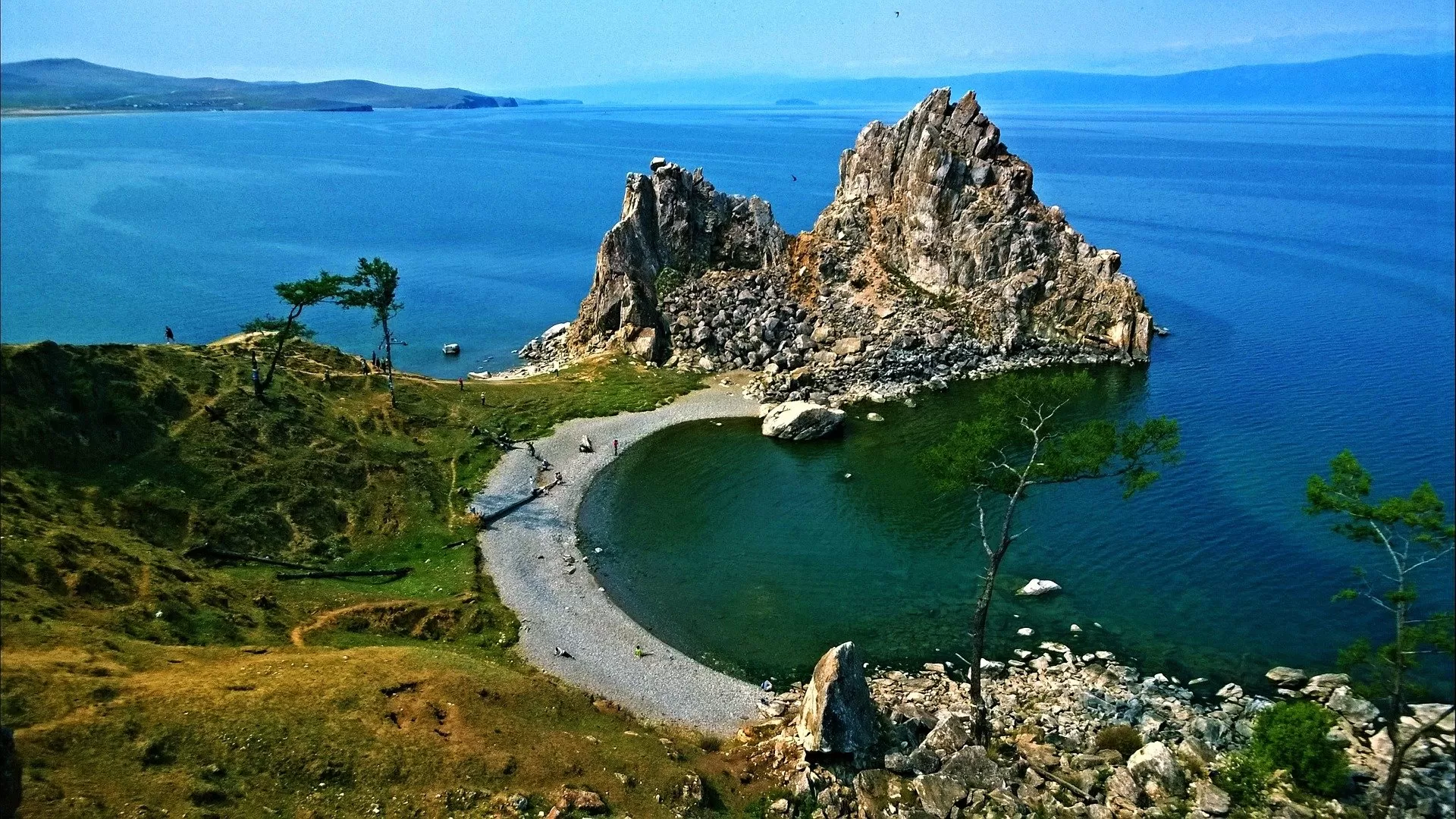 Danau Baikal: Menikmati Keindahan Alam yang Jarang Tersentuh Peradaban