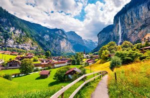 Lauterbrunnen Valley: Keajaiban Alam yang Menakjubkan di Swiss