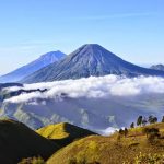 Gunung Ciremai: Eksplorasi Alam dan Petualangan Menakjubkan