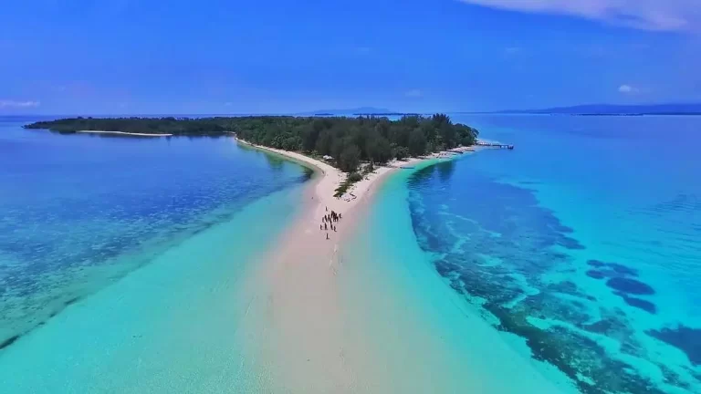 Pulau Morotai: Surga Tropis dan Sejarah di Ujung Timur Indonesia