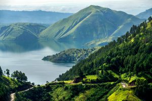 Danau Toba: Cerita Seru, Tips & Kesalahan Traveling