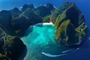 Koh Phi Phi: Surga Rahasia yang Bikin Susah Move On!