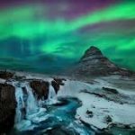 Aurora Borealis: Kisah Perjalanan Mengejar Cahaya Utara