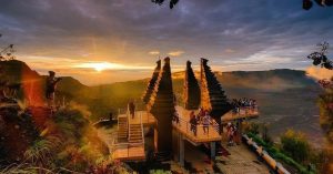 Puncak Seruni: Panorama Ajaib di Atas Bromo