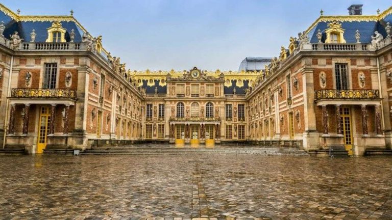 Istana Versailles: Melangkah ke Dunia Kemewahan Raja Prancis