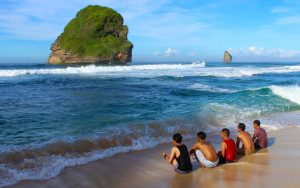 Keajaiban Pantai Goa Cina: Eksotisme Alam, Misteri Sejarah