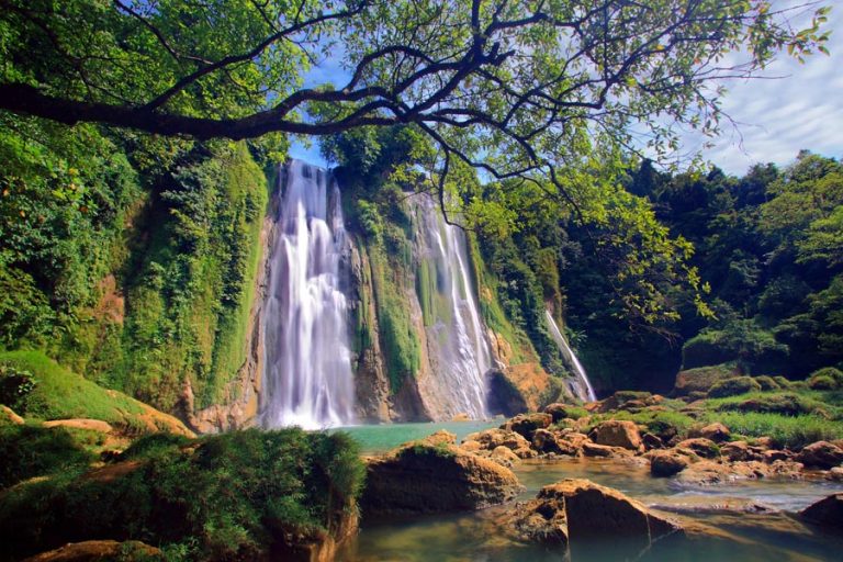 Cikaso Waterfall: Keindahan Tersembunyi yang Wajib Dikunjungi